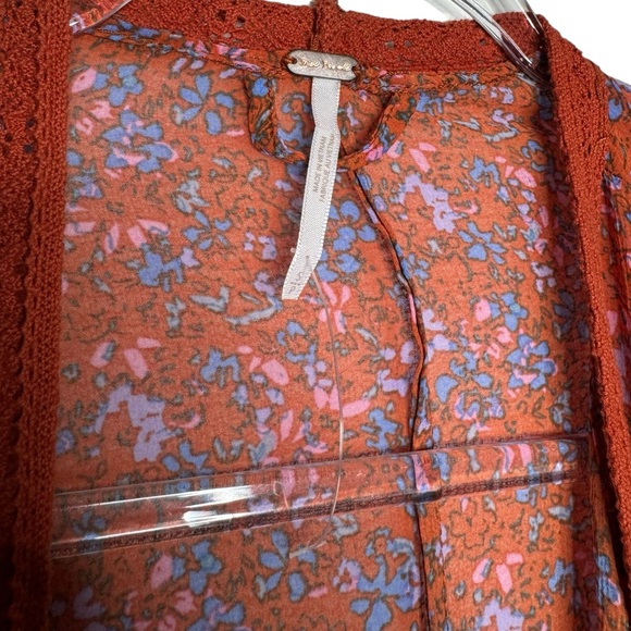 Free People | Lola Bell Sleeve Kimono in Wild Red Small - Picture 2 of 8